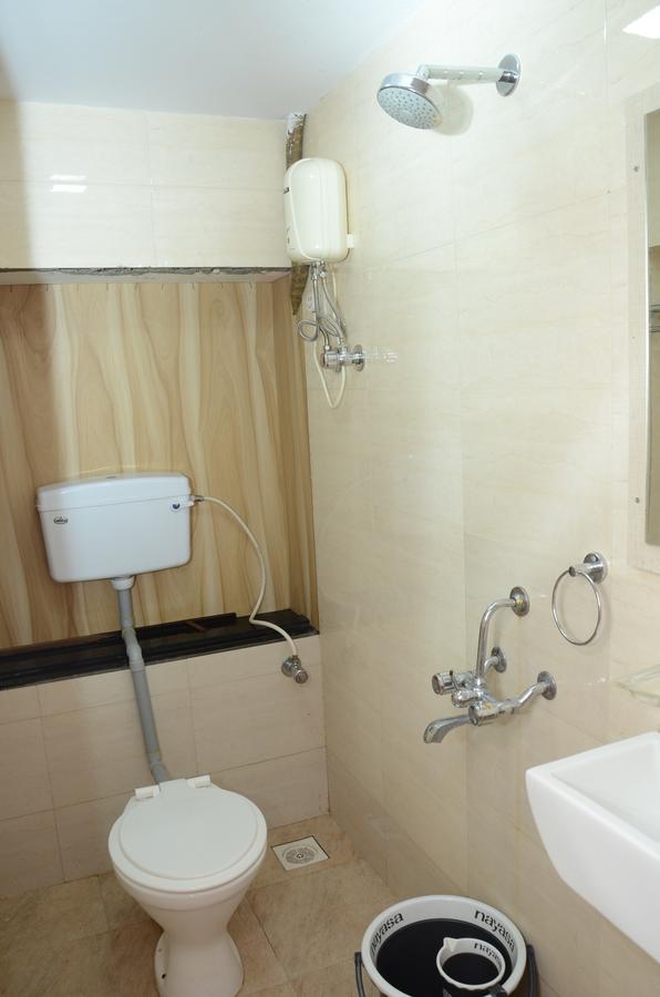 Sai Leela Grand Hotel Mumbai Exterior photo
