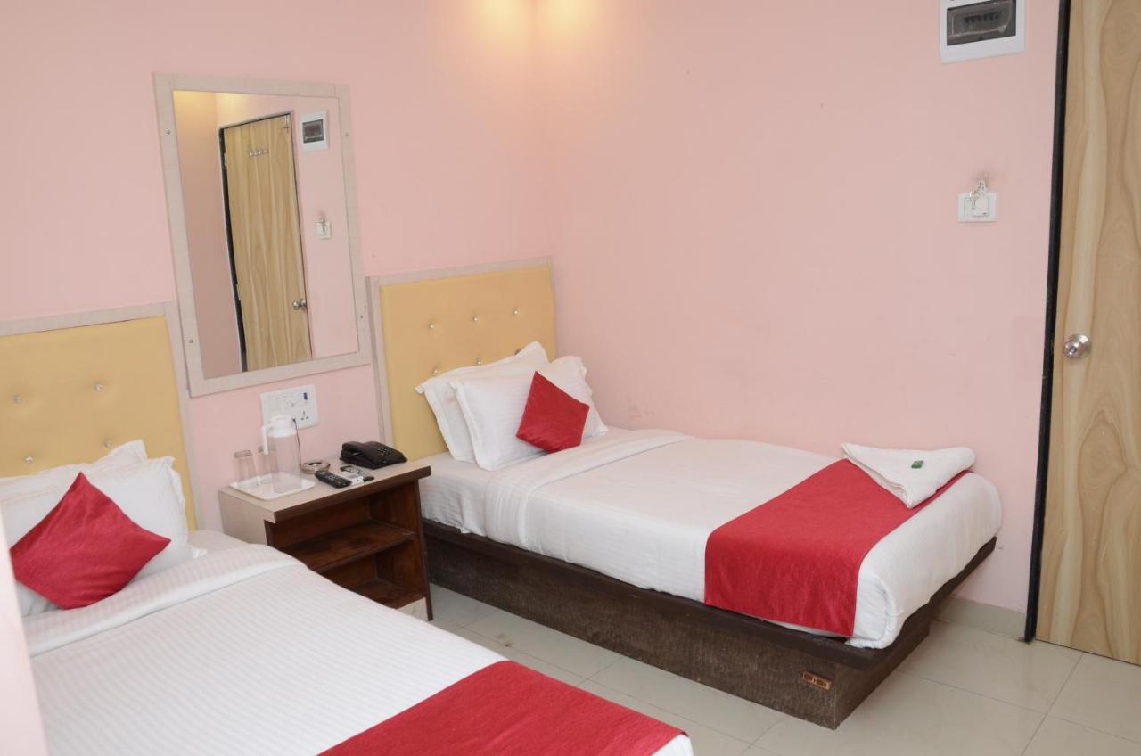 Sai Leela Grand Hotel Mumbai Exterior photo