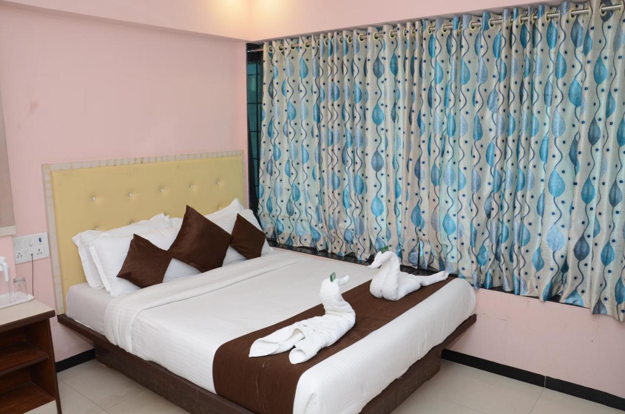 Sai Leela Grand Hotel Mumbai Exterior photo