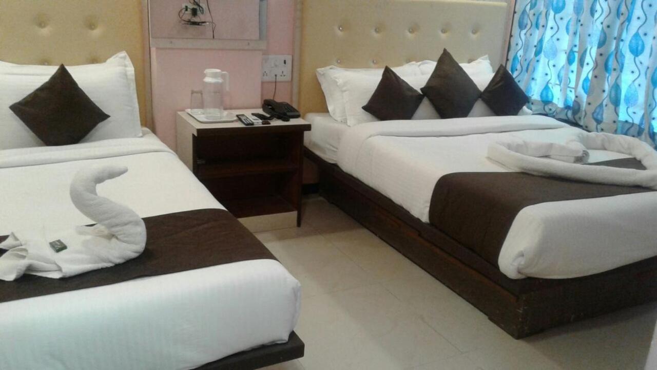 Sai Leela Grand Hotel Mumbai Exterior photo