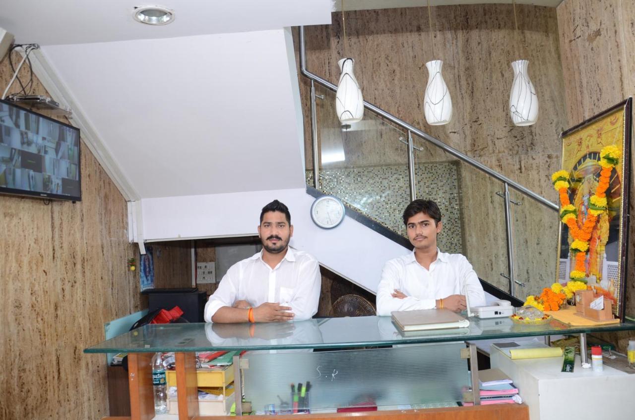 Sai Leela Grand Hotel Mumbai Exterior photo